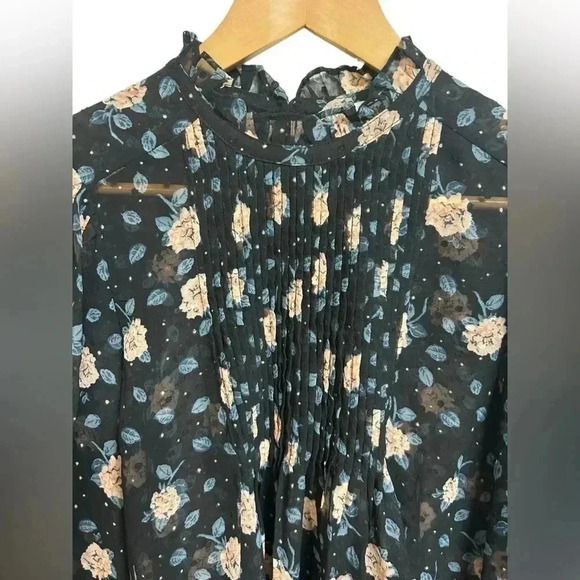 Maison d’ Amelie Semi Sheer Boho Floral Blouse Size L - Picture 2 of 7